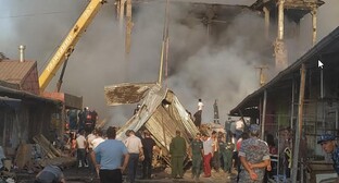 Спасатели работают на месте взрыва в Ереване. 14 августа 2022 года. Фото Армине Мартиросян для "Кавказского узла".