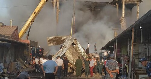 Спасатели работают на месте взрыва в Ереване. 14 августа 2022 года. Фото Армине Мартиросян для "Кавказского узла".