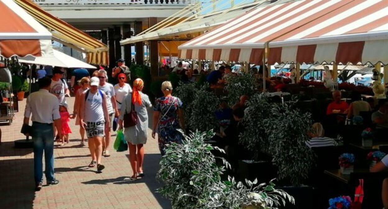 Набережная в Сочи. Фото Светланы Кравченко для "Кавказского узла"