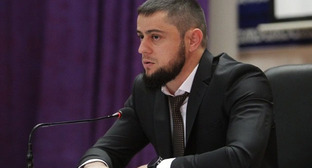 Глава Минпечати Чечни объявил провокаторами противников концерта Jony