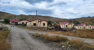 Азербайджан обвинил Армению в минировании Лачинского коридора