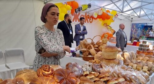 Выставка продуктов питания, организованная в Нальчике в рамках празднования 100-летия Кабардино-Балкарии. Фото Людмилы Маратовой для "Кавказского узла".