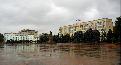 Площадь в Махачкале. Фото: Alla Kyadryavtseva http://wikimapia.org