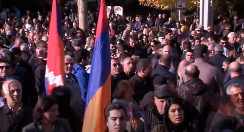 Митинг в поддержку Нагорного Карабаха. Ереван, 5 ноября 2022 года. Кадр видео Yerkir am https://www.youtube.com/watch?v=-qH1s7IEBsE
