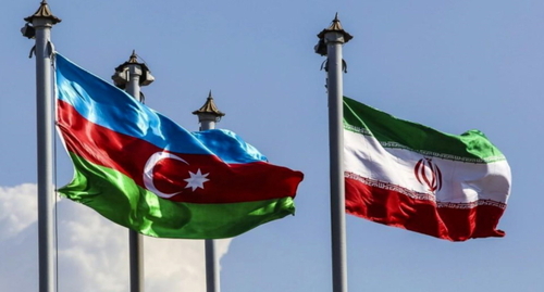 Флаги Азербайджана и Ирана, фото: news.day.az