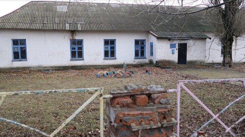 Здание закрытого на ремонт детского сада. 11 декабря 2022 года. Фото Сергея Снежина для "Кавказского узла".