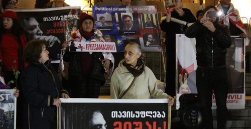 Акция сторонников Михаила Саакашвили. Ноябрь 2022 г. Фото Инны Кукуджановой для "Кавказского узла"