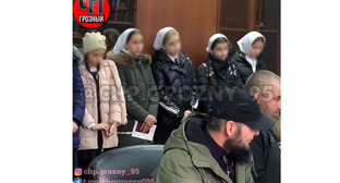 Пользователей соцсети возмутило публичное порицание школьниц в Чечне
