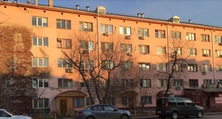 Жильцы опасаются угрозы обрушения аварийного дома в Астрахани
