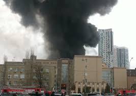 Пожар в здании погрануправления ФСБ в Ростове-на-Дону. 16 марта 2023 г. Скриншот видео t.me/breakingmash/42504