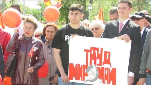 Участники митинга в Волгограде. 1 мая 2023 года. Фото Вячеслава Ященко для "Кавказского узла".