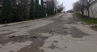 Жители Нальчика пожаловались на разбитые дороги