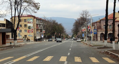 Улица в Степанакерте. Нагорный Карабах. Фото Армине Мартиросян для "Кавказского узла"