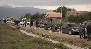 Армянское население покидает Нагорный Карабах. Стопкадр из видео https://www.youtube.com/watch?v=T9MvIHUyztQ