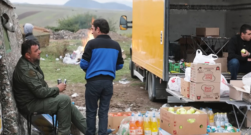 Карабахские беженцы в Армении. Стоп-кадр из видео https://www.youtube.com/watch?v=QKSCYs5ctnY