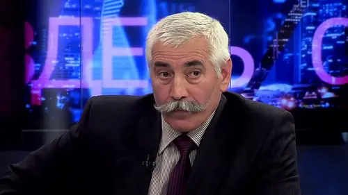 Абубакар Вадаев. Фото: скриншот эфира "Дождя" включено Минюстом России в реестр иностранных агентов. Абубакар Вадаев. Фото: скриншот эфира "Дождя" включено Минюстом России в реестр иностранных агентов.
