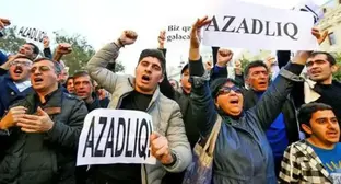 Активисты скандируют: "Свобода!". Март 2018 года. Фото Азиза Каримова для "Кавказского узла"