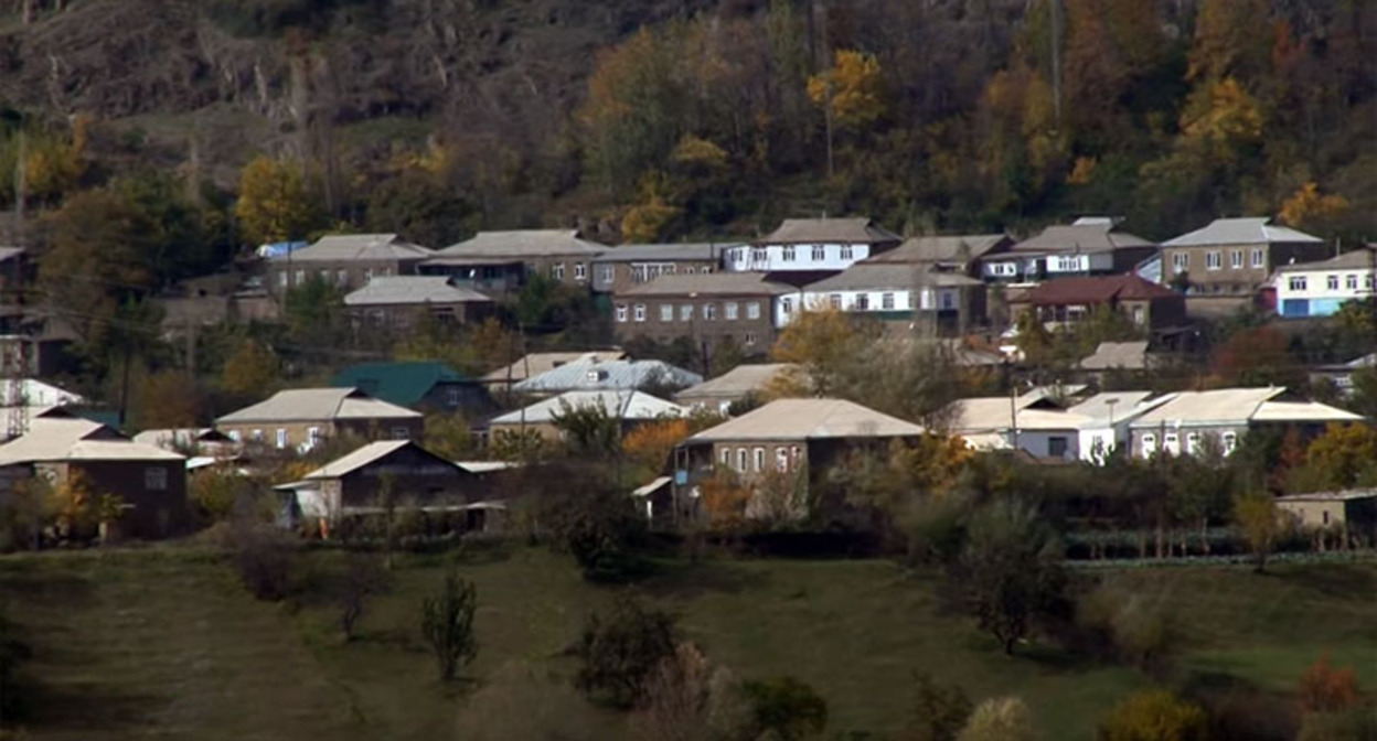 Село Зрых. Кадр из видео https://www.youtube.com/watch?v=ooLK6ju31VE