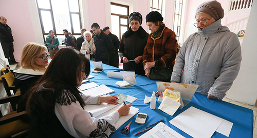 Избирательный участок в Азербайджане. Фото Азиза Каримова для "Кавказского узла".