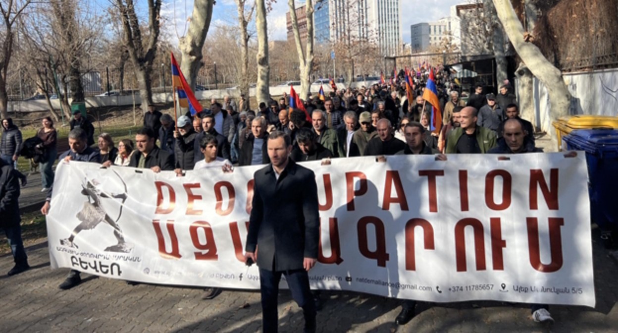 Шествие оппозиции в Ереване, фото: корреспондент "Кавказского узла"