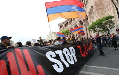 Акция молодежного крыла Республиканской партии Армении. Ноябрь 2023 г. Фото: https://armenianreport.com/ru/pubs/368733/