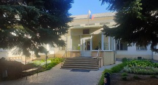Волгодонской районный суд. Фото https://bloknot-volgodonsk.ru/news/volgodonskoy-rayonnyy-sud-ukhodit-na-lokdaun-1441440