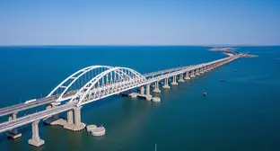Крымский мост. Фото: Rosavtodor.ru https://ru.wikipedia.org