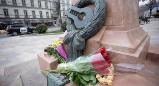 Второй мемориал Навальному уничтожен в Тбилиси