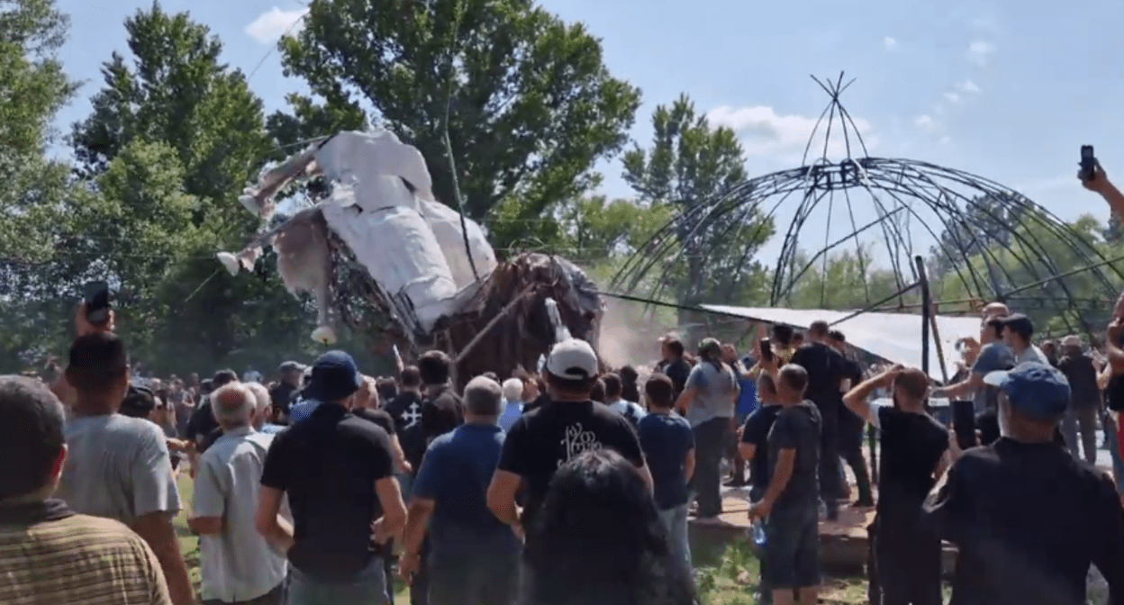 Разгром фестиваля Tbilisi Pride 08.07.23. Стоп-кадр видео "Новости Грузия", https://t.me/NGnewsgeorgia/8390
