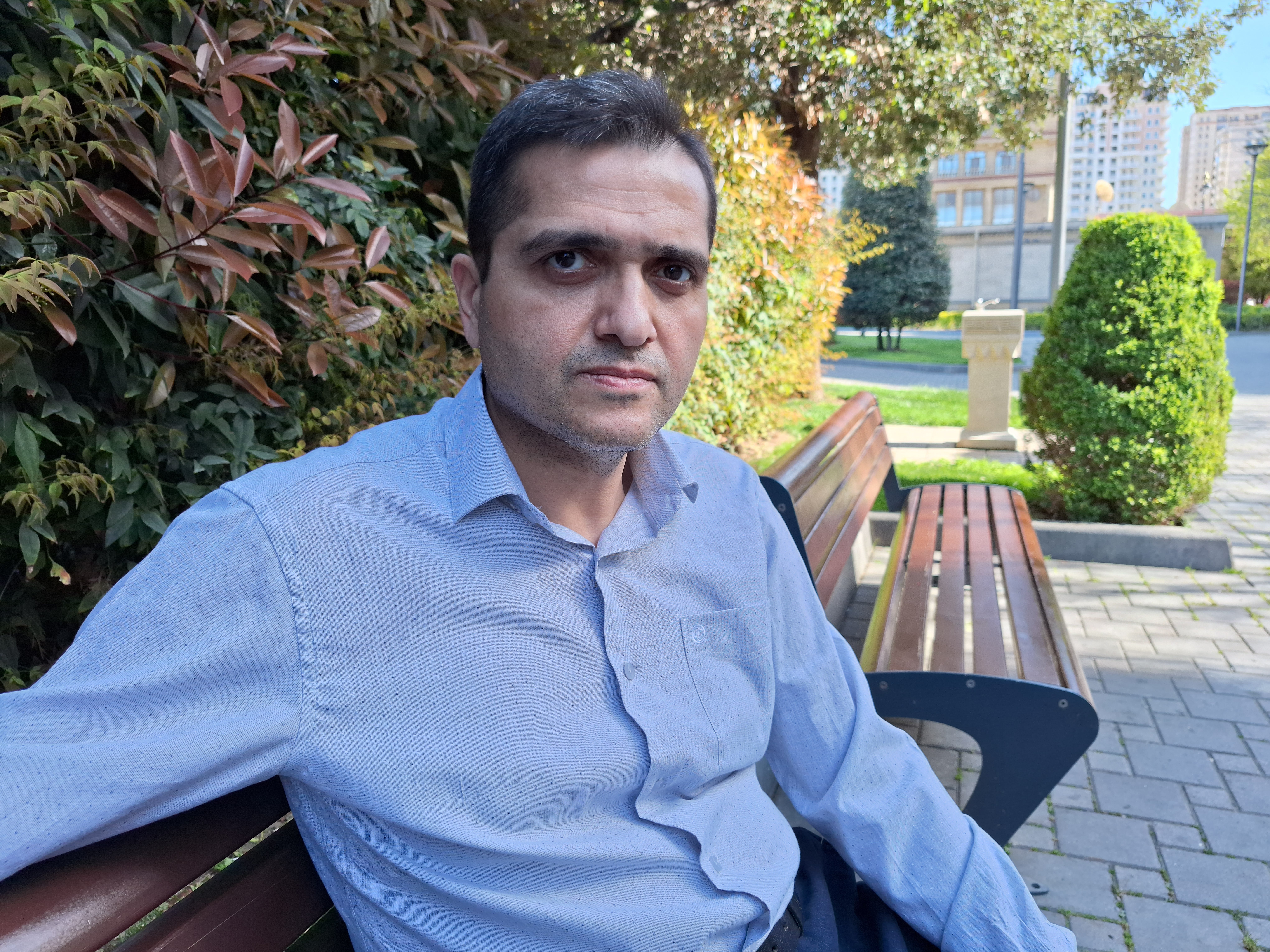 Политолог Эльхан Шахиноглу. Фото: Фатима Мовламлы/JAMnews Политолог Эльхан Шахиноглу. Фото: Фатима Мовламлы/JAMnews