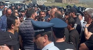 Омбудсмен Армении потребовала расследовать жесткие задержания участников протестов