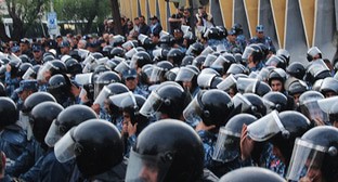 Сотрудники полиции. Ереван, май 2024 г. Фото Тиграна Петросяна для "Кавказского узла"