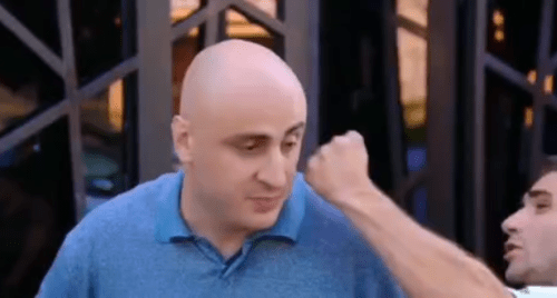 Нападение на Нику Мелию в Самтредии. Стоп-кадр видео "Спутник Грузия" от 12.08.24, https://t.me/SputnikGeorgia/37942
