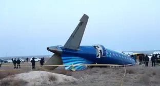 Место крушения самолёта Azerbaijan Airlines в Актау. Фото: Акимат Мангистауской области
