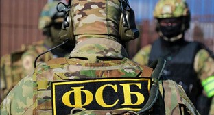 Сотрудник ФСБ. Фото: Report.az https://report.az/ru/v-regione/fsb-rf-poluchila-dostup-k-lichnym-delam-prizyvnikov/