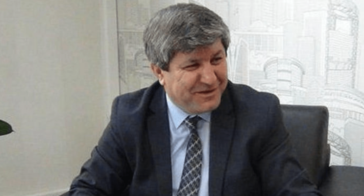 Аваз Зейналлы. Скриншот фото https://www.facebook.com/photo/?fbid=10213131991370037&set=a.1866036026267 (деятельность компании Meta, владеющей Facebook, запрещена в России).