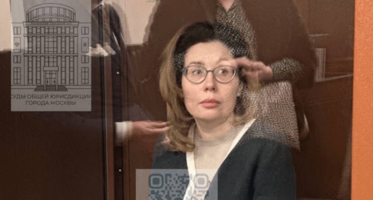Янина Копайгородская в суде. Скриншот фото пресс-службы судов общей юрисдикции Москвы от 06.03.25, https://t.me/moscowcourts/6068.