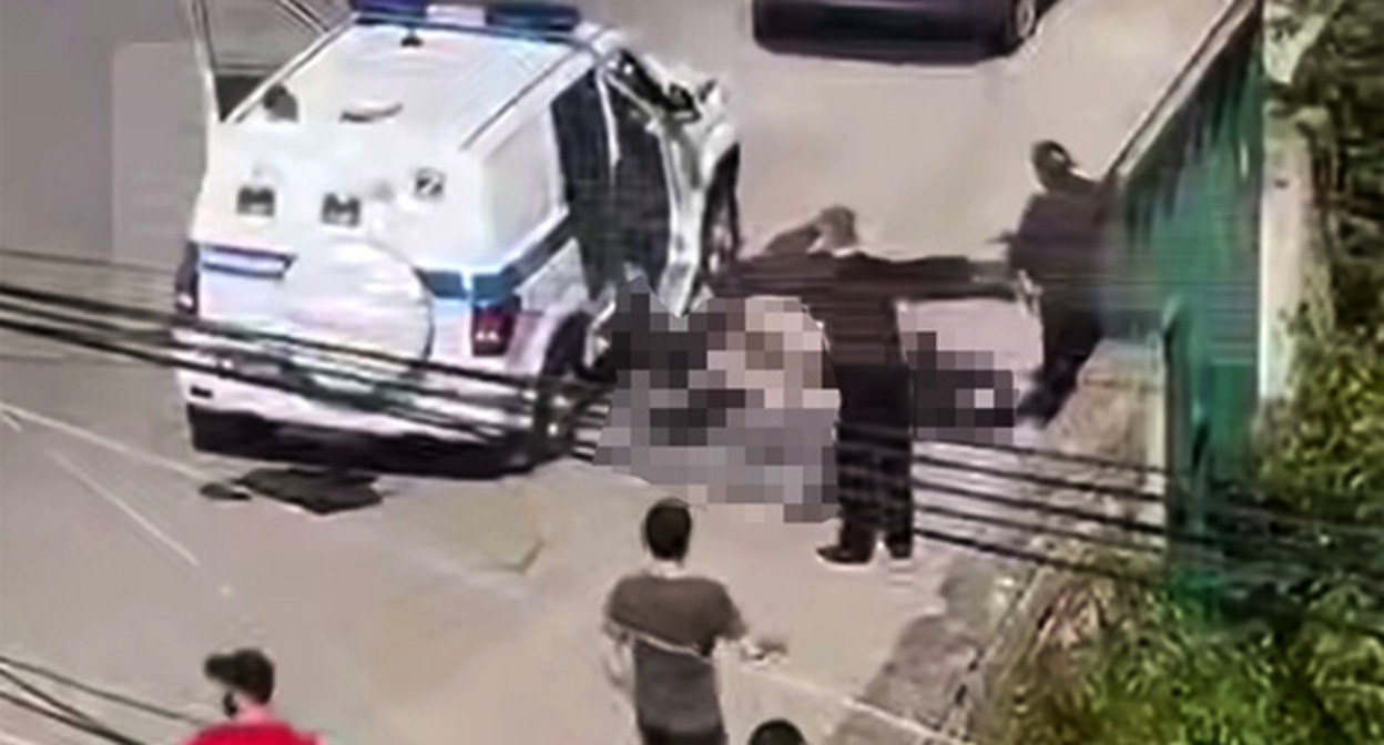 Перестрелка в Махачкале. 5 мая 2025 года. Скриншот  видео Telegram-канал "Baza"