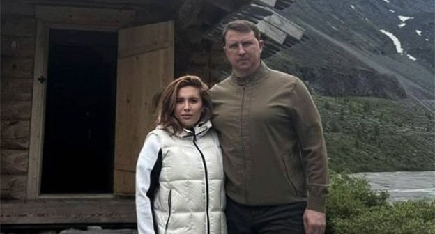 Алексей и Янина Копайгородские. Фото: https://www.instagram.com/sochi__today/p/DFiCDEzoehE/ принадлежит компании Meta деятельность которой запрещена в России