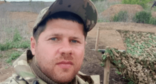 Дмитрий Поесков. Скриншот фото из Telegram-канала администрации Советского округа от 03.06.25, https://t.me/sovetskiigo/15407.