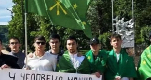 Участники шествия в Нальчике. 21 мая 2025 г. Фото: https://www.instagram.com/p/DJ_-77WNBN7/ принадлежит компании Meta деятельность которой запрещена в России