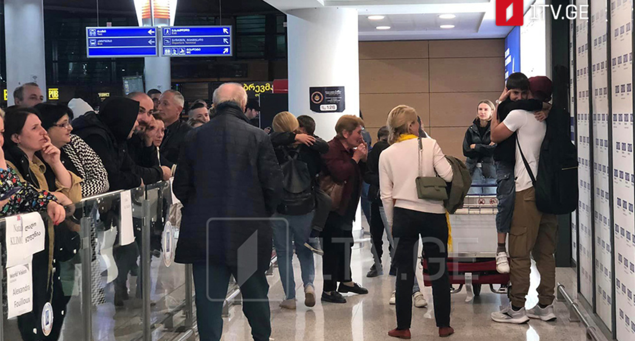 Эвакуация граждан Грузии из Израиля. Фото: https://1tv.ge/