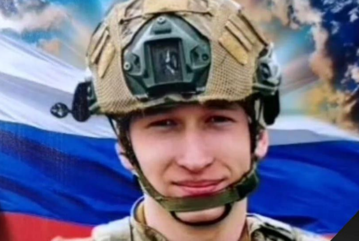 Артем Запарин. Скриншот фото из Telegram-канала администрации Икрянинского района от 17.06.25, https://t.me/ikradm/11042

