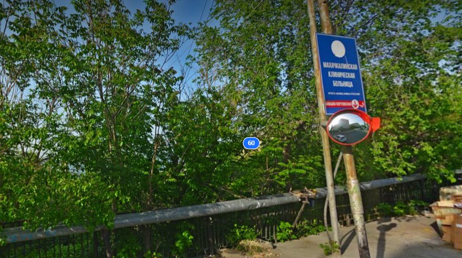 Территория, на которой планируется строительство многоэтажки. Скриншот фото с сервиса "Яндекс.Карты", https://yandex.ru/maps/28/makhachkala/house/ulitsa_akhmedkhana_abu_bakara_62/YE4YcgBmQUQBQFpofXV4dXtrYQ==/?l=stv%2Csta&ll=47.476833%2C42.994760&panorama%5Bdirection%5D=41.972711%2C2.754491&panorama%5Bfull%5D=true&panorama%5Bpoint%5D=47.477714%2C42.994426&panorama%5Bspan%5D=119.501063%2C60.000000&source=serp_navig&z=16