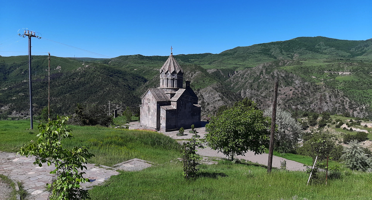 Армянская церковь в Бердзоре, май 2022 года. Фото Алвард Григорян для "Кавказского узла". 