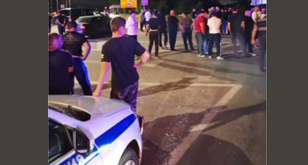 Потасовка на границе с Ингушетией. 25 августа 2025 г. Скриншот видео https://t.me/fortangaorg/20349