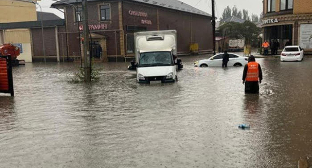 Затопленные улицы Махачкалы. 19 сентября 2024 г. Фото: https://t.me/chernovik_news/4721