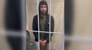 Эрзиман Байрамов. Стоп-кадр видео из Telegram-канала "Петербургская полиция" от 03.10.25, https://t.me/spb_police78/28700 Эрзиман Байрамов. Стоп-кадр видео из Telegram-канала "Петербургская полиция" от 03.10.25, https://t.me/spb_police78/28700