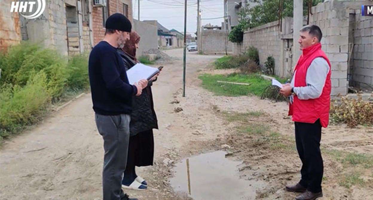 Жители микрорайона Учхоз. 28 октября 2025 г. Скриншот видео https://news-dagestan.ru/other/2025/10/28/56471.html