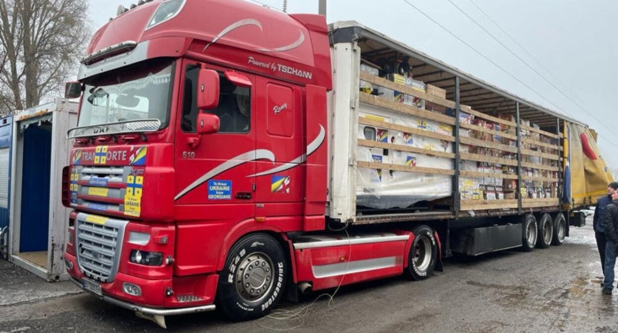 Генераторы для отправки на Украину. Фото: https://haqqin.az/news/364730